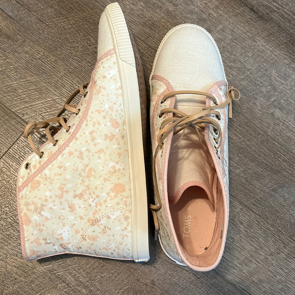 TOMS Camarillo High Top Sneaker - metallic granite print size 12
